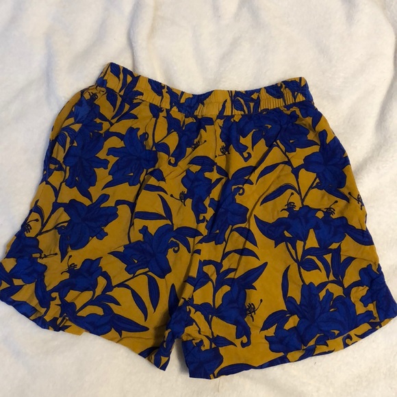 H&M flowy shorts - Picture 4 of 5